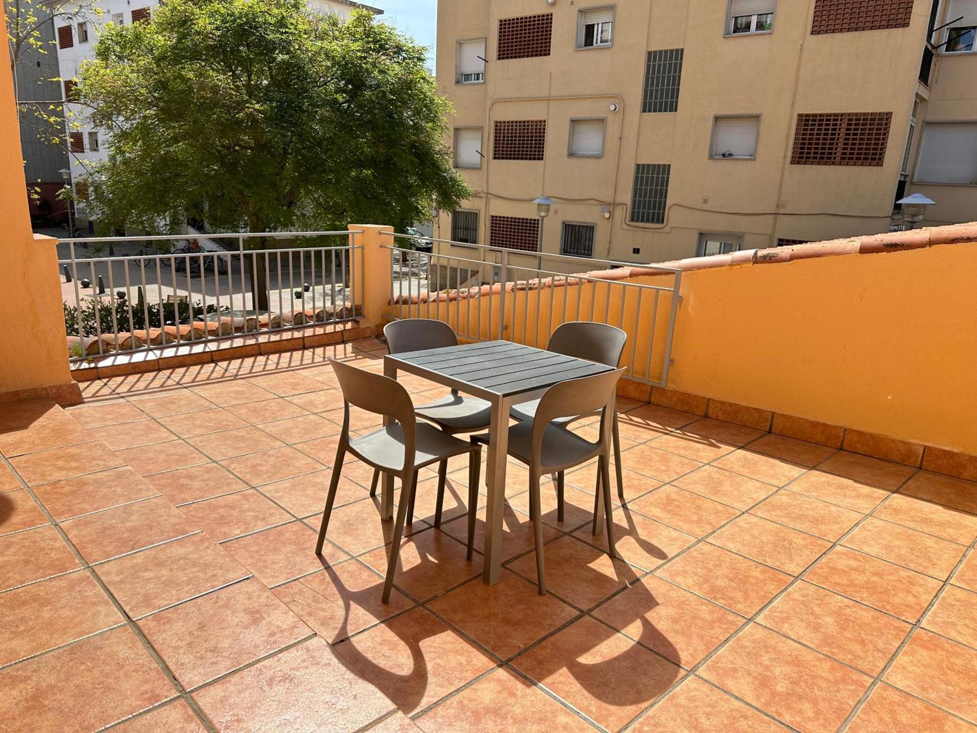 Apartament Agi Ferran 32 *